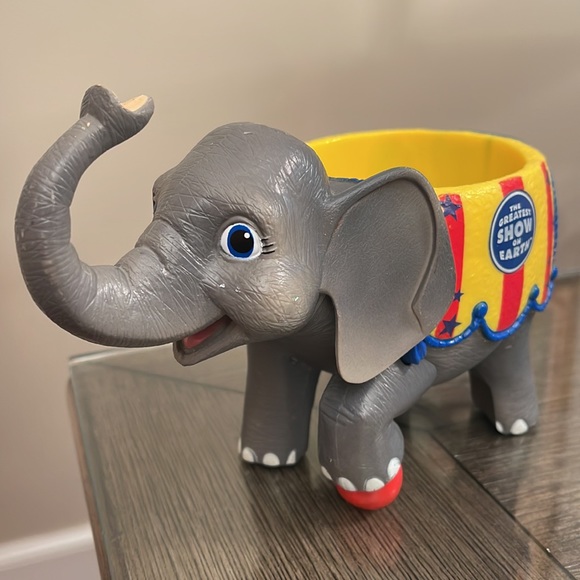 RINGLING BROS BARNUM CIRCUS THE GREATEST SHOW ON EARTH PLASTIC ELEPHANT CUP MUG - Picture 4 of 14